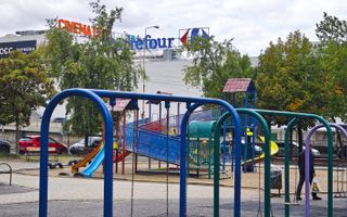 Apartament mare, decomandat, bucatarie separata. PET FRIENDLY. - Poză 9