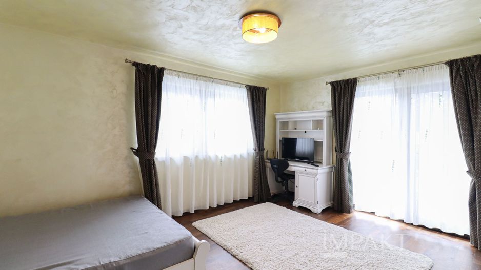 Casa deosebita cu teren de 900mp in cartierul Faget - Poză 17