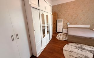 2 camere| Iosefin-vis a vis de Bega |zona superba| loc de parcare| curte comuna| - Poză 3