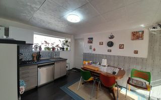 Se vinde casa in Apahida zona bună ! - Poză 2