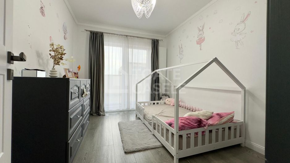 Apartament cu 3 camere, ultrafinisat – terasă, mobilat complet – zona Vivo - Poză 4