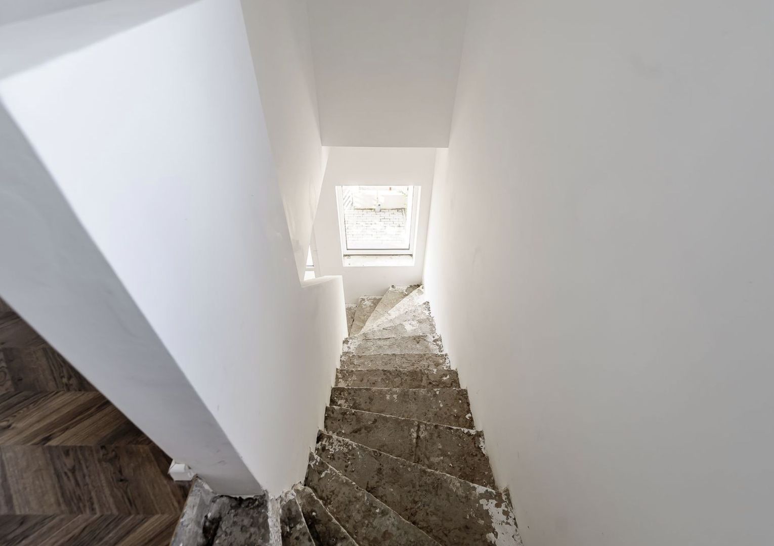 Casă de vânzare modernă și spațioasă – Comision 0%! - Poză 8