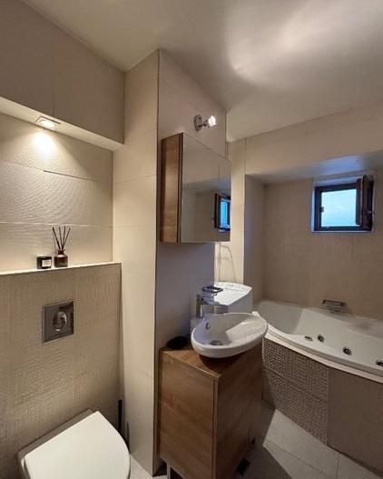 BRASADAS închiriază – Garsonieră spațioasă Bd. Națiunile Unite - Poză 8