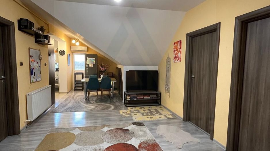 Apartament 3 camere 2 balcoane bucatarie inchisa in zona Strand II - Poză 6