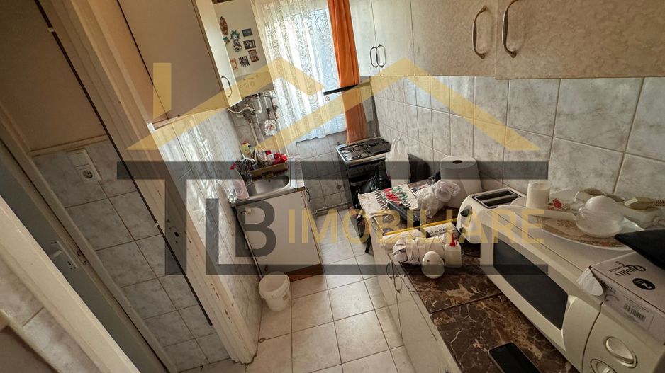 Apartament cu 3 camere, 50 mp, Zona Dambu Pietros - Poză 6