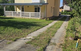 Casă zona Marul de Aur - Victoriei, teren 812 mp COMISION 0