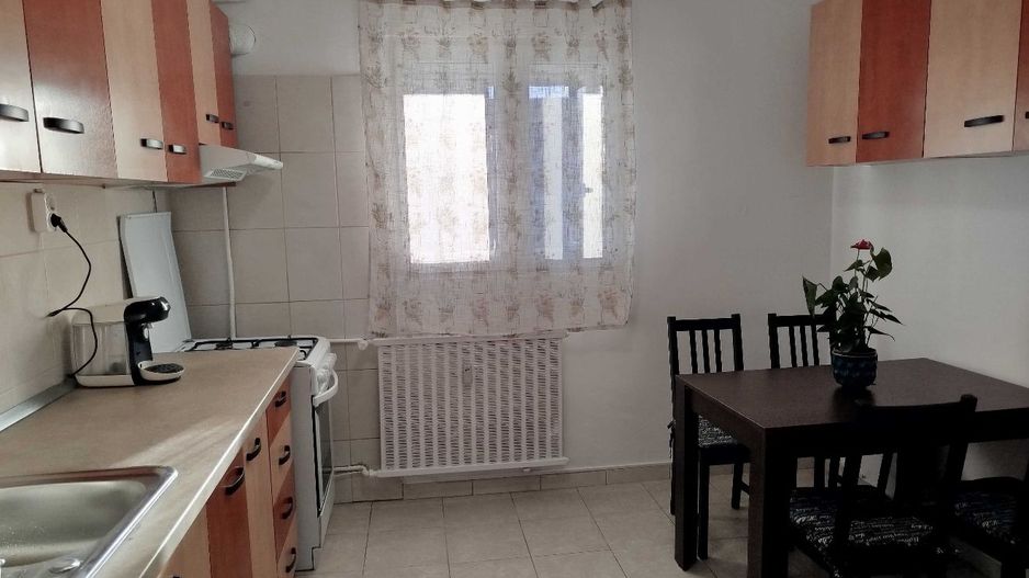 APARTAMENT 2 CAMERE ,STEFAN C.M , BUCATARIE INCHISA , MODERN/UTILAT - Poză 3