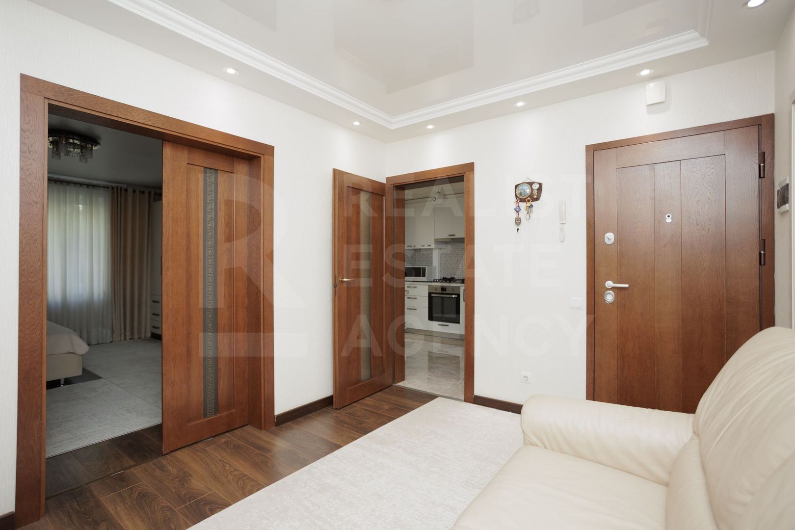 Vânzare, apartament, 4 camere, strada Albișoara, Centru - Poză 2