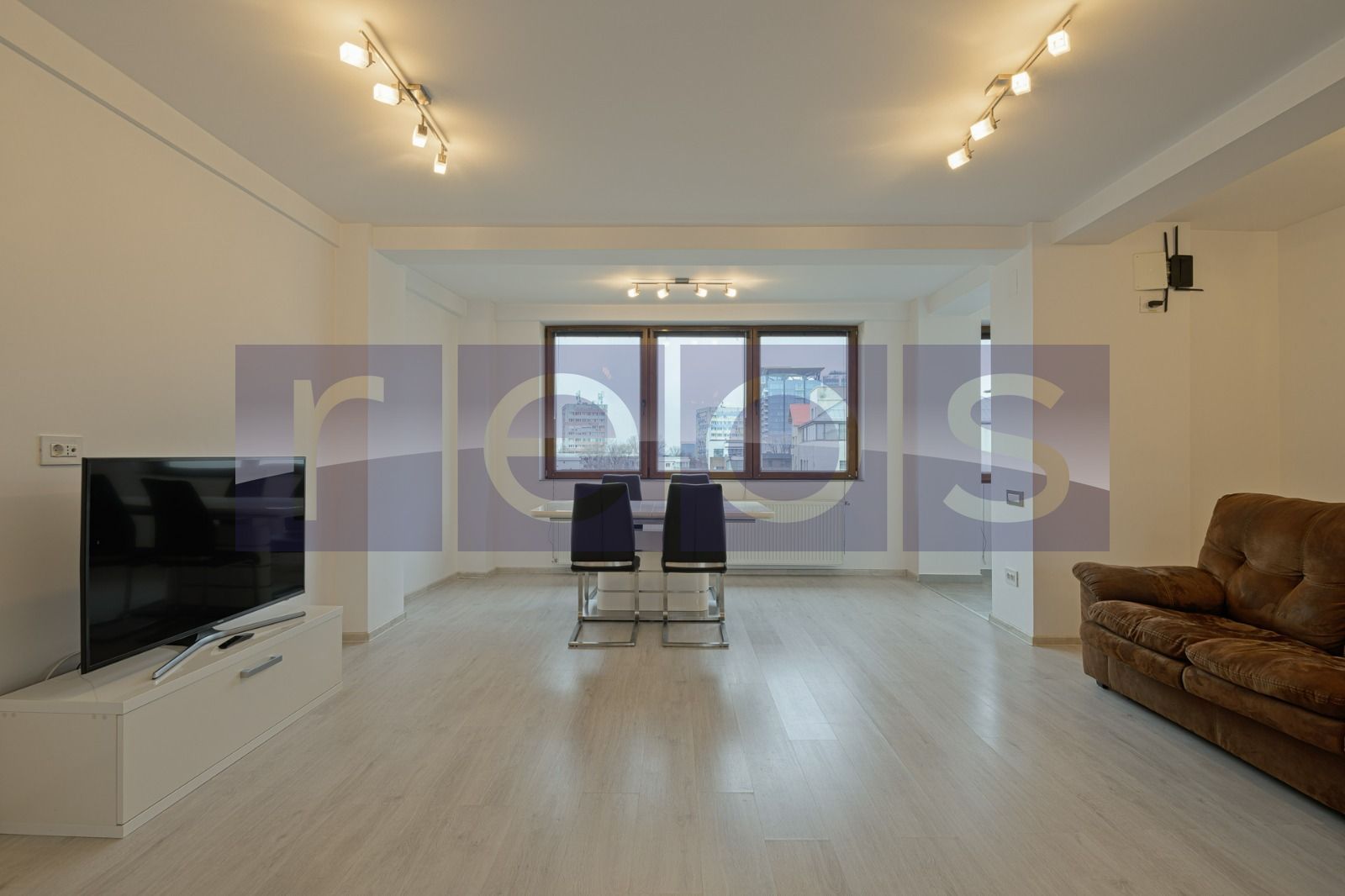 VANZARE - 4 -CAMERE - PIATA FLOREASCA - Poză 1