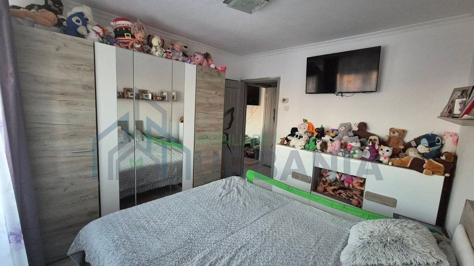 Apartament 3 camere, Podu Roș, modernizat și mobilat - Poză 7