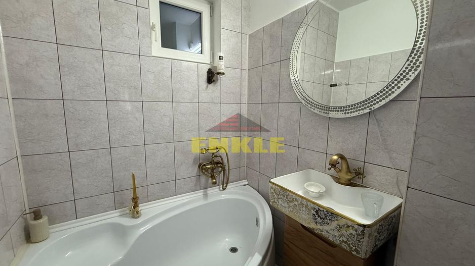 Vânzare apartament cu suprafață totală de 50 mp, zona Scolii 7 - Poză 10