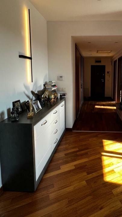 4 camere Bd Ferdinand  136 mp, 3 grupuri sanitare, 2 terase, - Poză 2