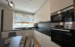 Apartament cu 3 camere, 70mp, parcare, Zona Concept 9 - Poză 4
