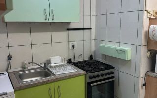 Dau in chirie apartament 2 camere - Poză 3