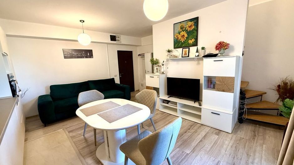 De vanzare Apartament 3 camere Pacii - Poză 2