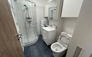 Garsoniera moderna, renovata, cu vedere panoramică – Parcul Tractorul, Brașov - Poză 14