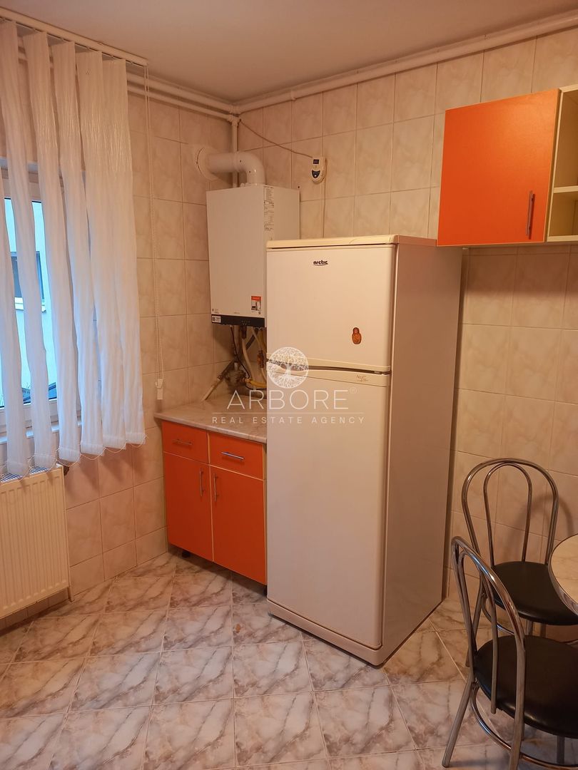 Inchiriere apartament 3 camere Unirii - Poză 3