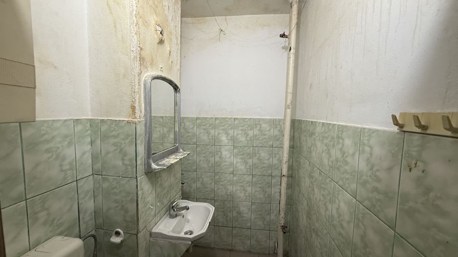 Garsonieră de vânzare | Zona Hurmuzachi | Parter - Poză 4