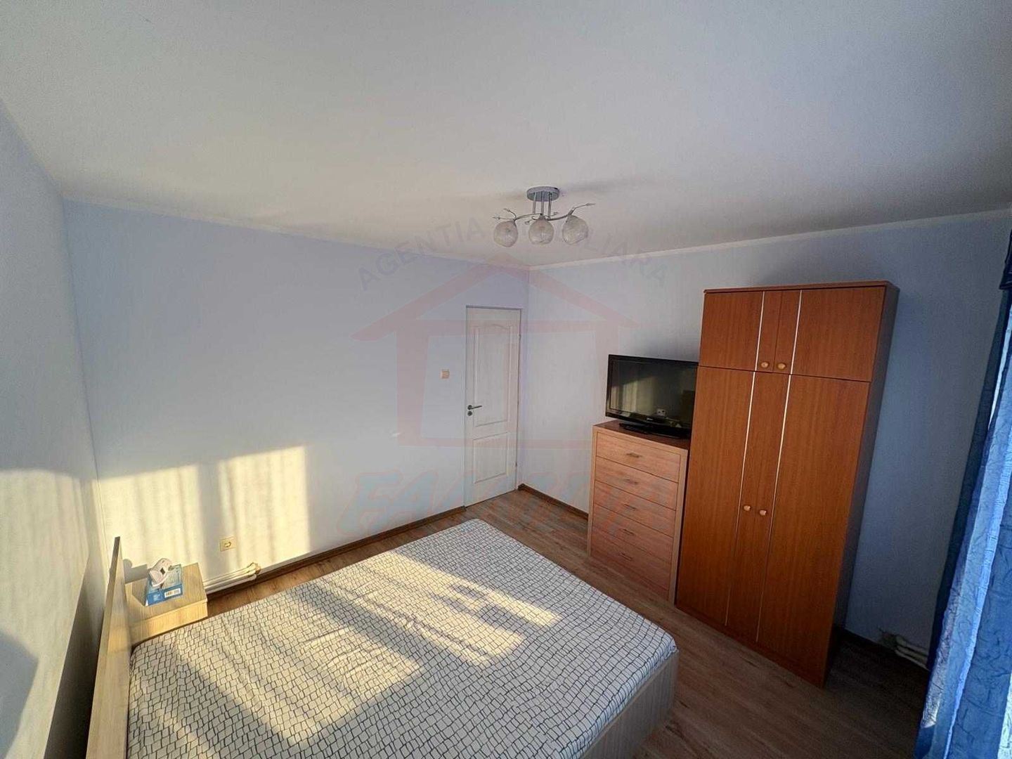 APARTAMENT 2 CAMERE DE VÂNZARE – ȚIGLINA 2 - Poză 4