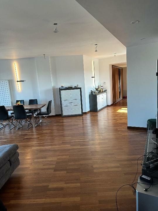 4 camere Bd Ferdinand  136 mp, 3 grupuri sanitare, 2 terase, - Poză 4