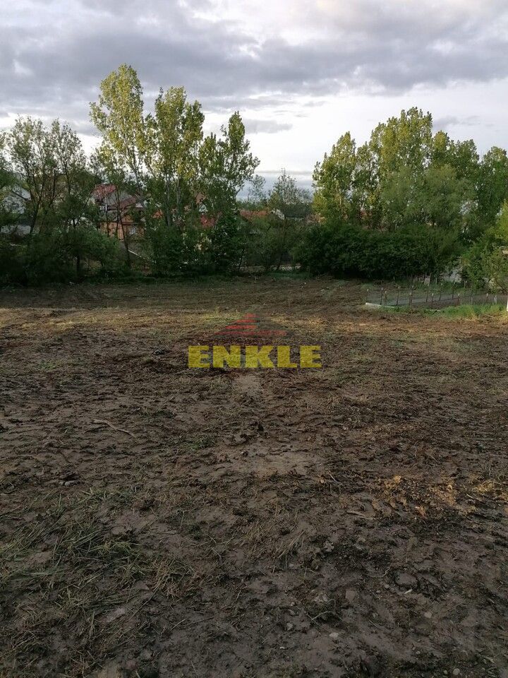 Teren Intravilan 2200 mp, zona Izvoarelor, pret 40/mp - Poză 2