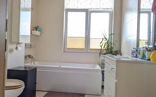 Apartament spatios 100 mp cu lift si 50 mp de terase - Poză 16