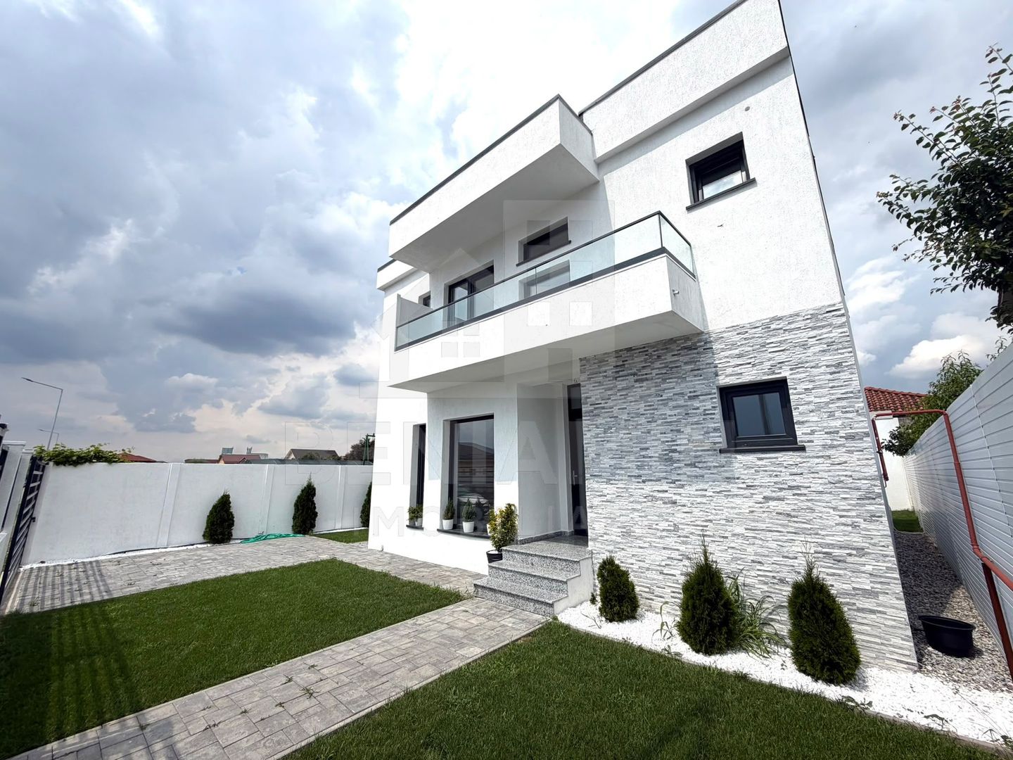 Casa moderna - 4 dormitoare - 2026 - toate utilitatile - Ford - Poză 1