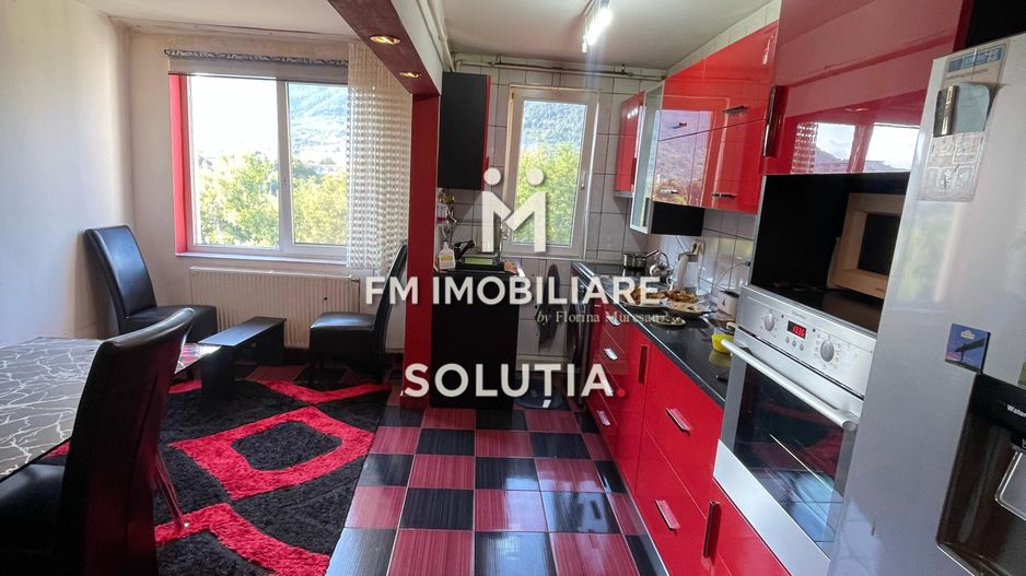 Apartament 3 camere de vanzare in zona Euromedica - Poză 2
