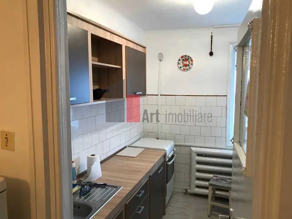 Apartament cu 2 camere Calea Grivitei/Metrou Grivita - Poză 1