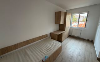 Apartament cu 2 camere in complexul studentesc - Poză 1