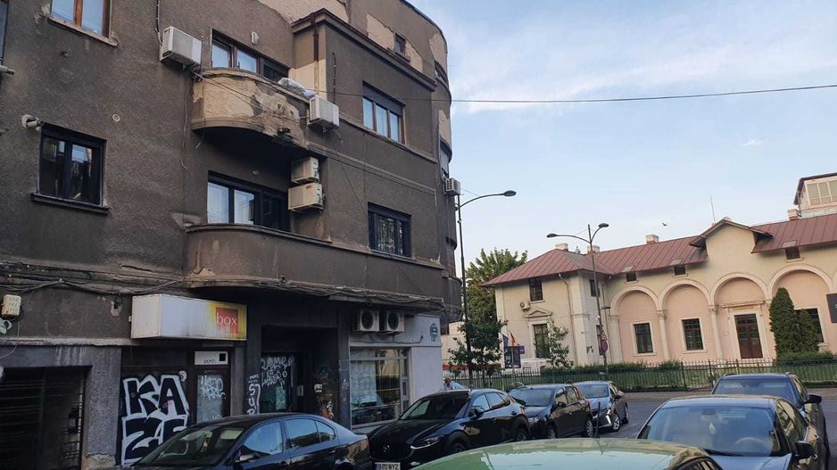 Apartament 2 camere in vila, stradal Dorobanți doua balcoane, două băi - Poză 8