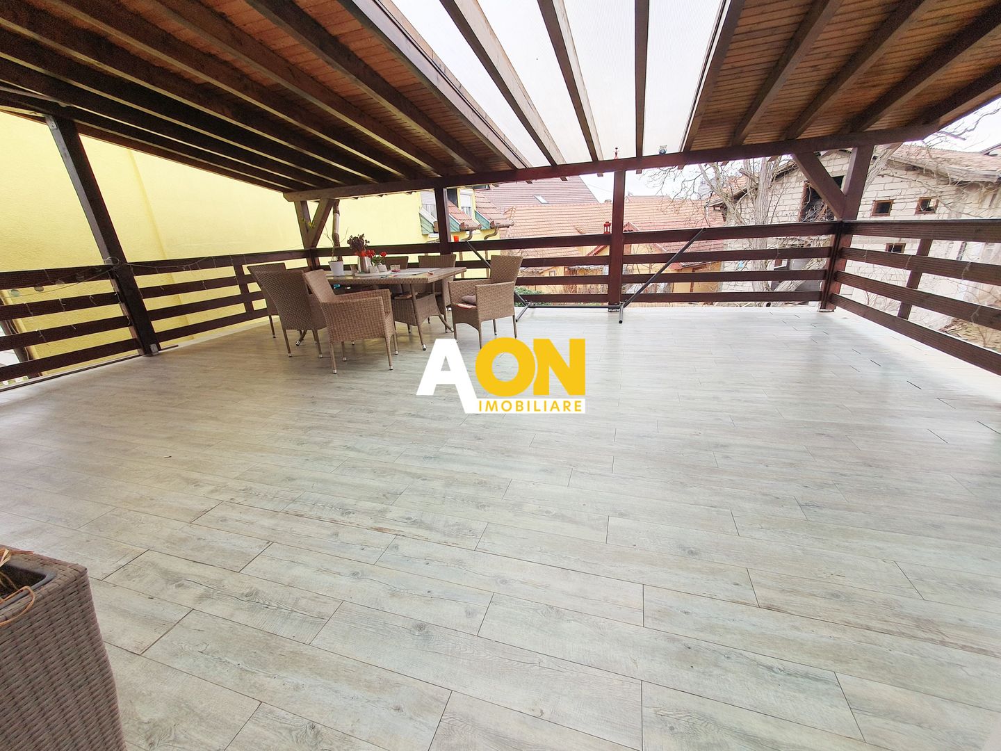 Casa pt 2 familii sau pt. clinica medicala, 8 camere, 486 mp teren - Poză 10