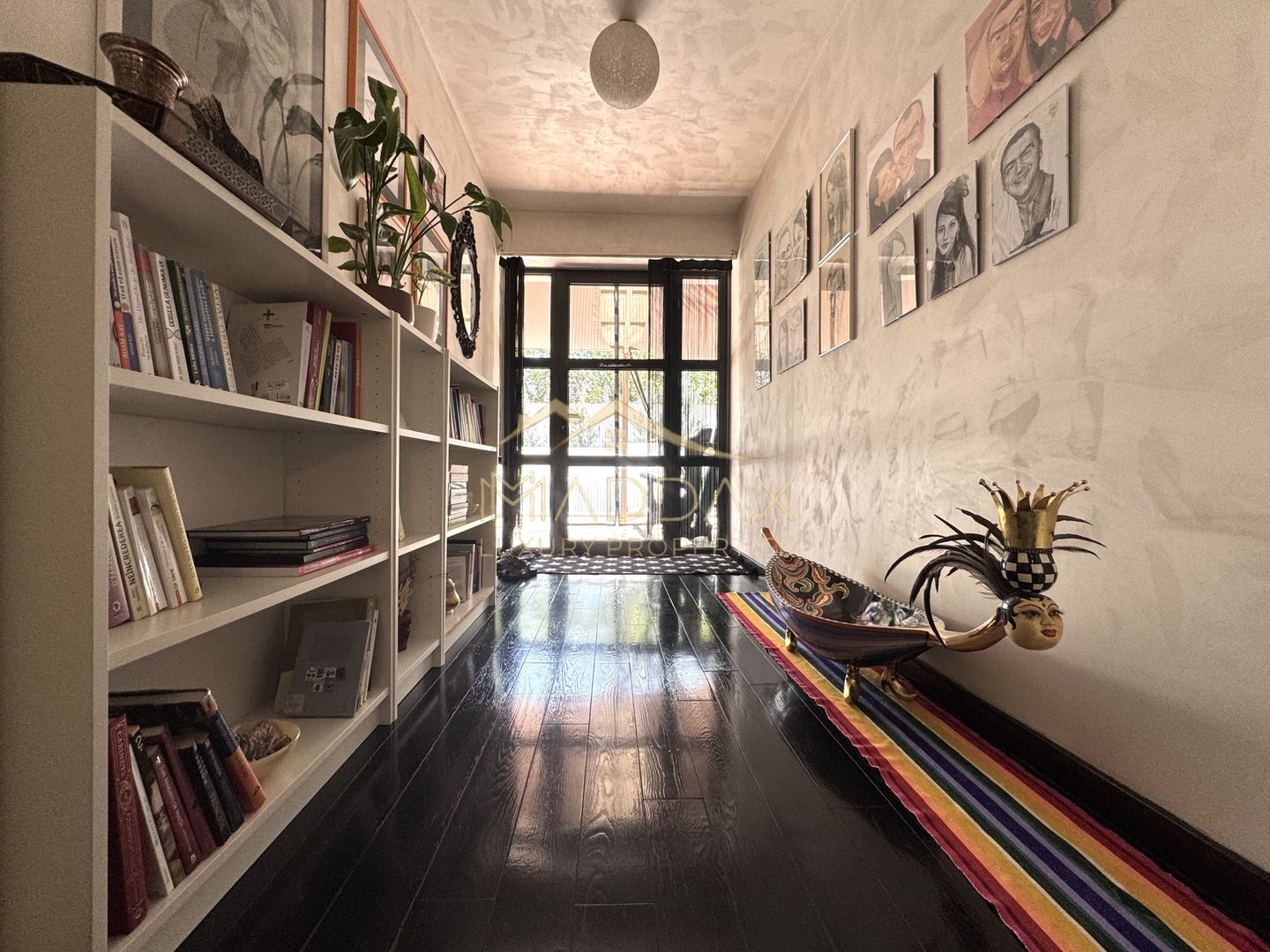 Vila cu 5 camere *344mp* + 400mp Teren // Zona Bucurestii Noi - Poză 13