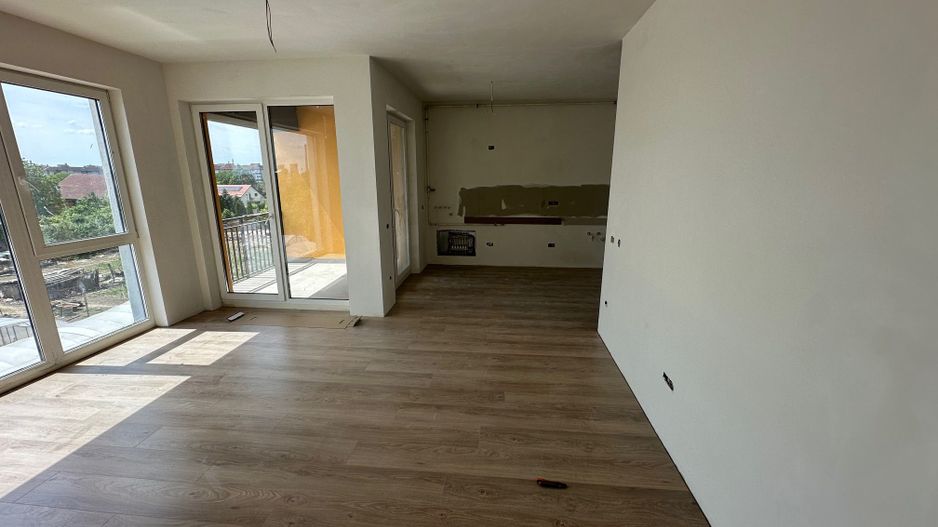 Apartment bloc nou cu lift si loc de parcare inclus - Poză 10