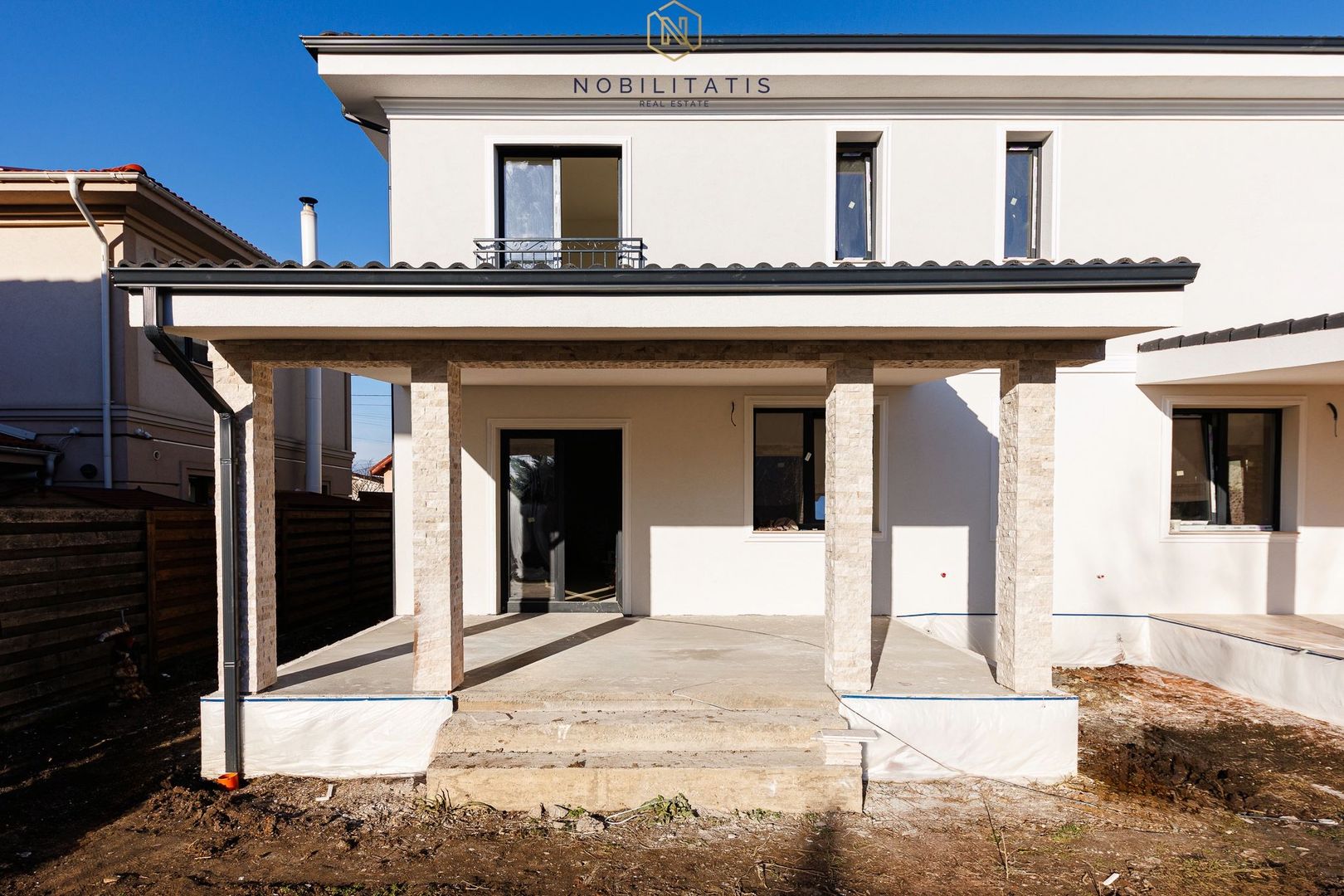 Duplex nou deosebit - despartit prin camera tehnica | Curte amenajata - Poză 8