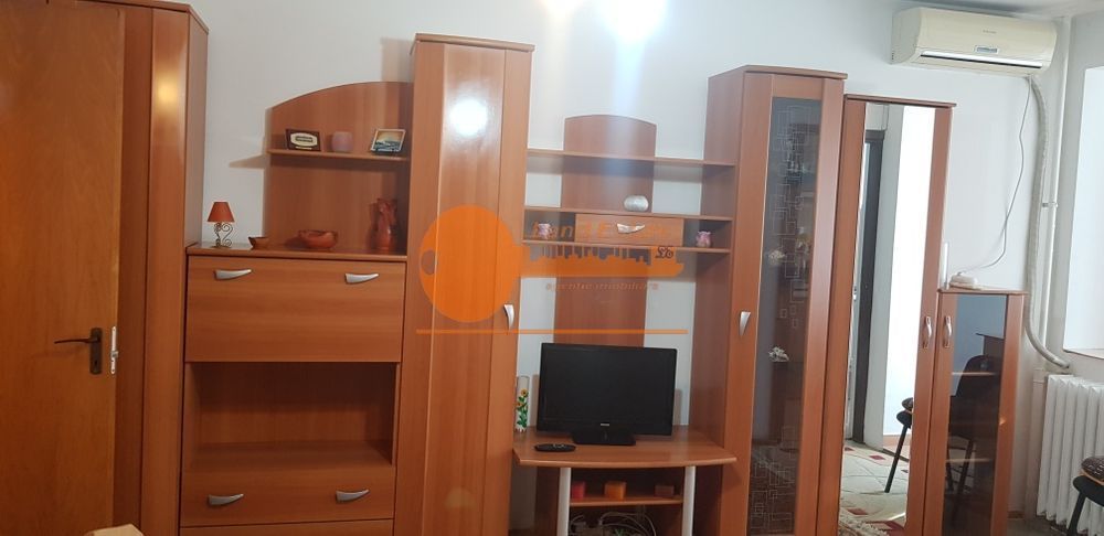 Garsonieră  – Costin Georgian, 10 minute de metrou - Poză 4