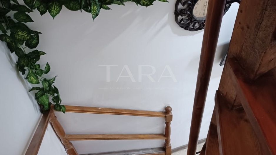 Casa insiruita de vanzare cu 4 camere in zona Centrala - Poză 10