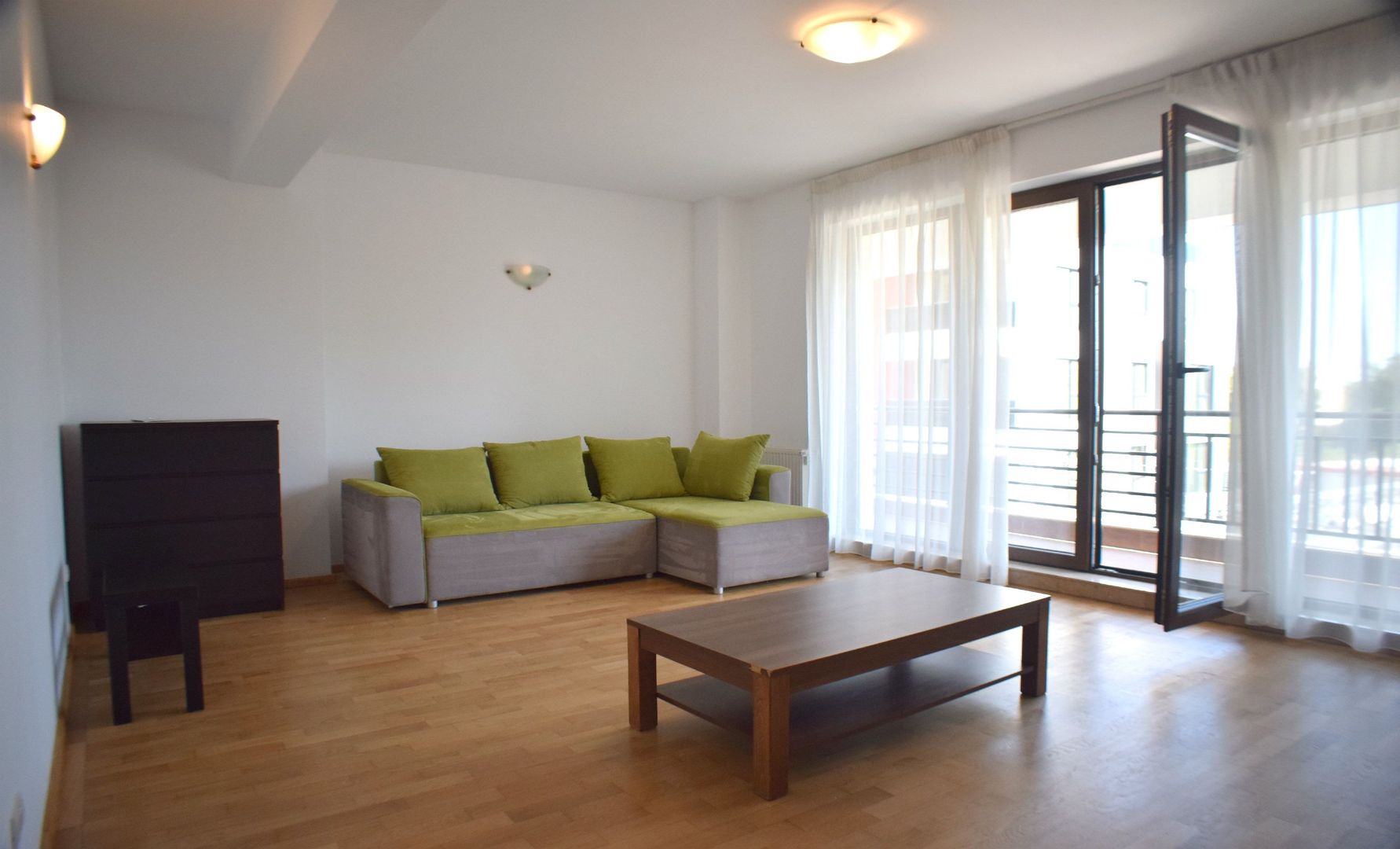 Apartament modern- 3 camere 90 mp  + 2 locuri de parcare - comision 0 - Poză 1