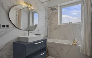 The Panoramic Signature: A Lifestyle Penthouse in Floreasca's Prime Waterfront - Poză 11