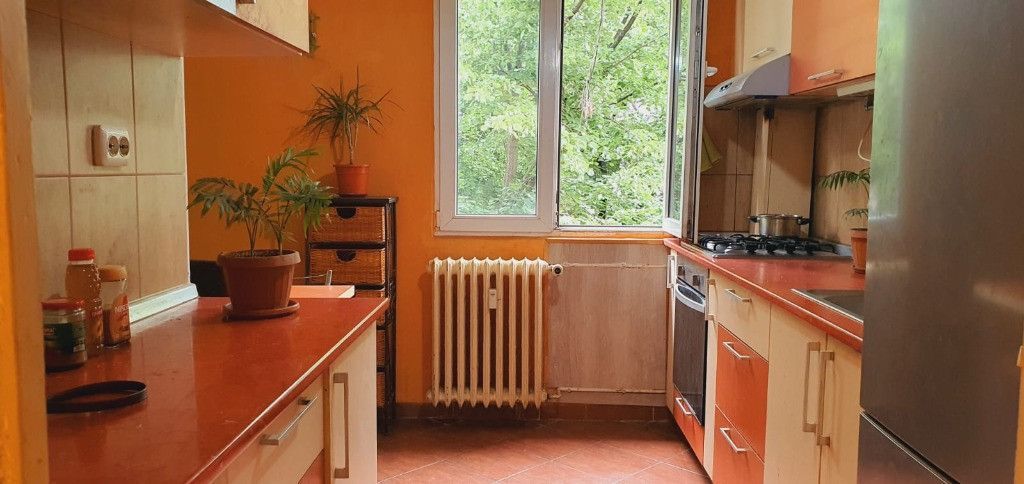 Apartament 3 camere de vanzare - Poză 2