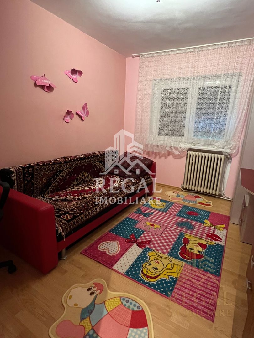 Apartament de inchiriat cu 3 camere. Zona Micro 5/1 (B-dul Traian) - Poză 5