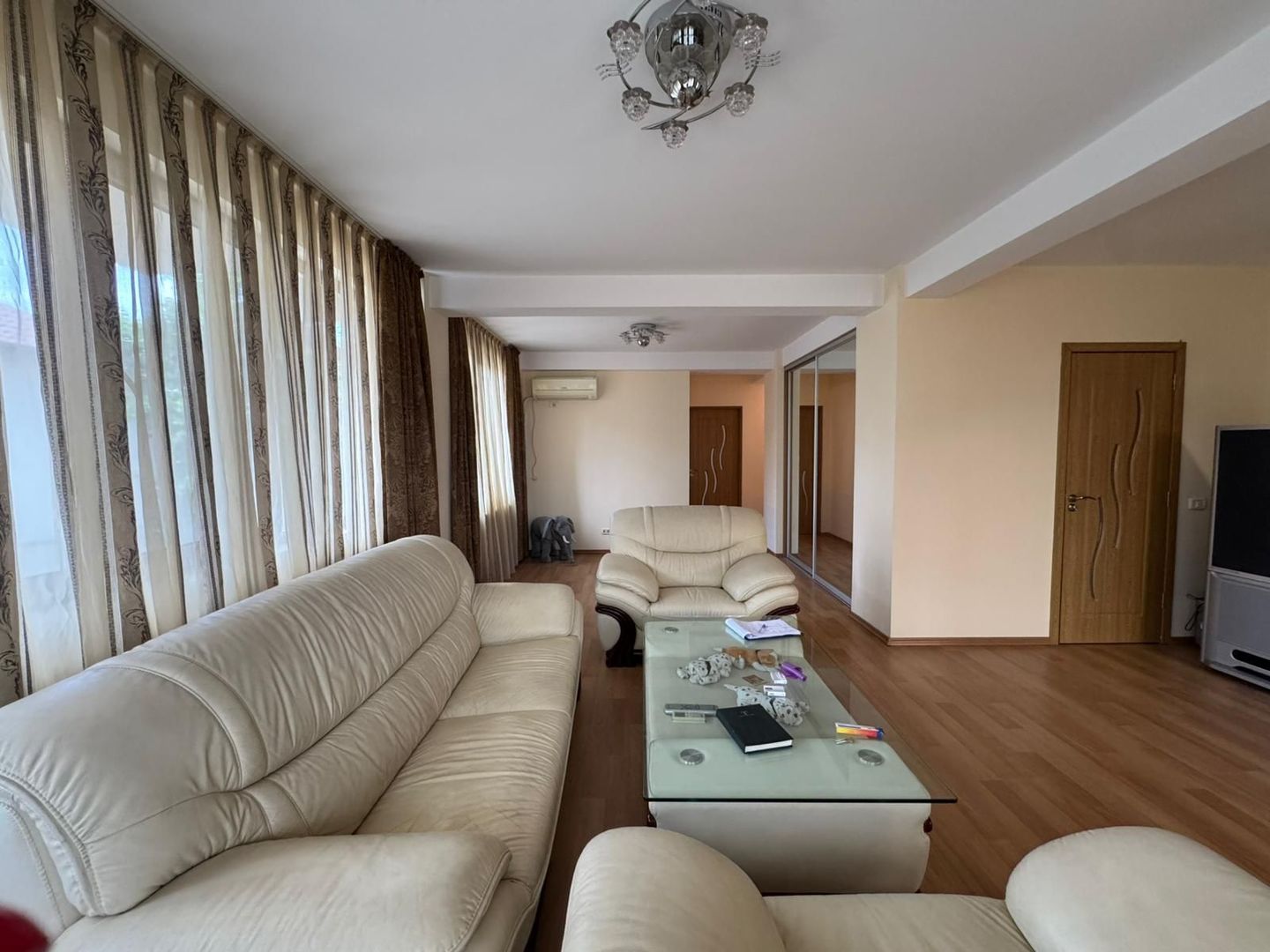 3 camere  || Voluntari || IDEAL PENTRU LOCUINTA SAU SPATIU COMERCIAL - Poză 7