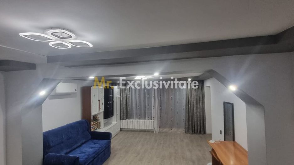 Casă P+M cu 1.558 mp teren, livadă și garaj - Poză 2
