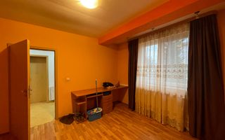 Casă individuală cu 5 camere și teren foarte mare |Moșnița Veche| - Poză 9