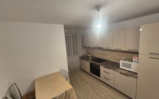 Vand apartament 3 camere Centru - Poză 9