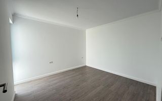 Duplex finalizat despartit prin camera tehnica. 3 dormitoare. 2 balcoane. - Poză 18