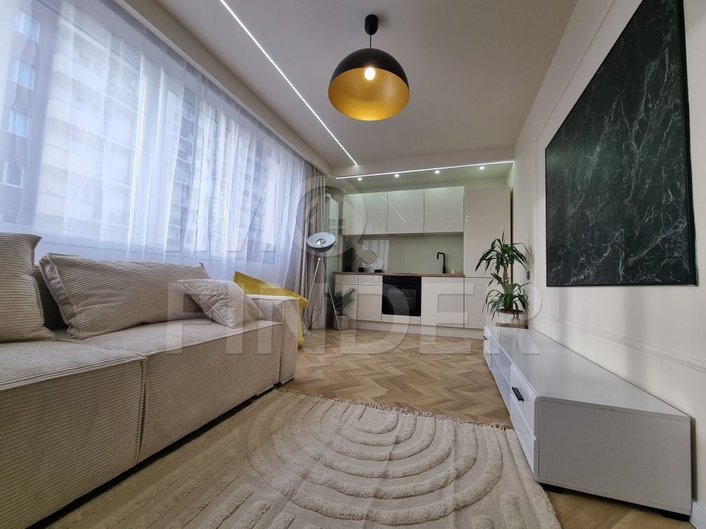 Apartament 2 camere ultrafinisat, mobilat si utilat - Poză 1