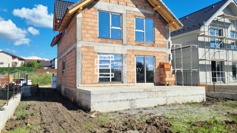 Casă nouă, 5 camere, terasă 22 mp, teren 340 mp – Șura Mare - Poză 2