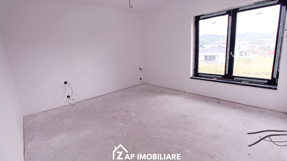 Corunca - Casă Individuală P+1 - 5 Camere (4 Dormitoare) - Teren 490 mp - Semifi - Poză 5