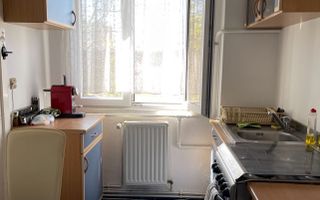 4  camere  decomandat,  et. 2 din 4,Circumvalațiunii-Favorit - Poză 1